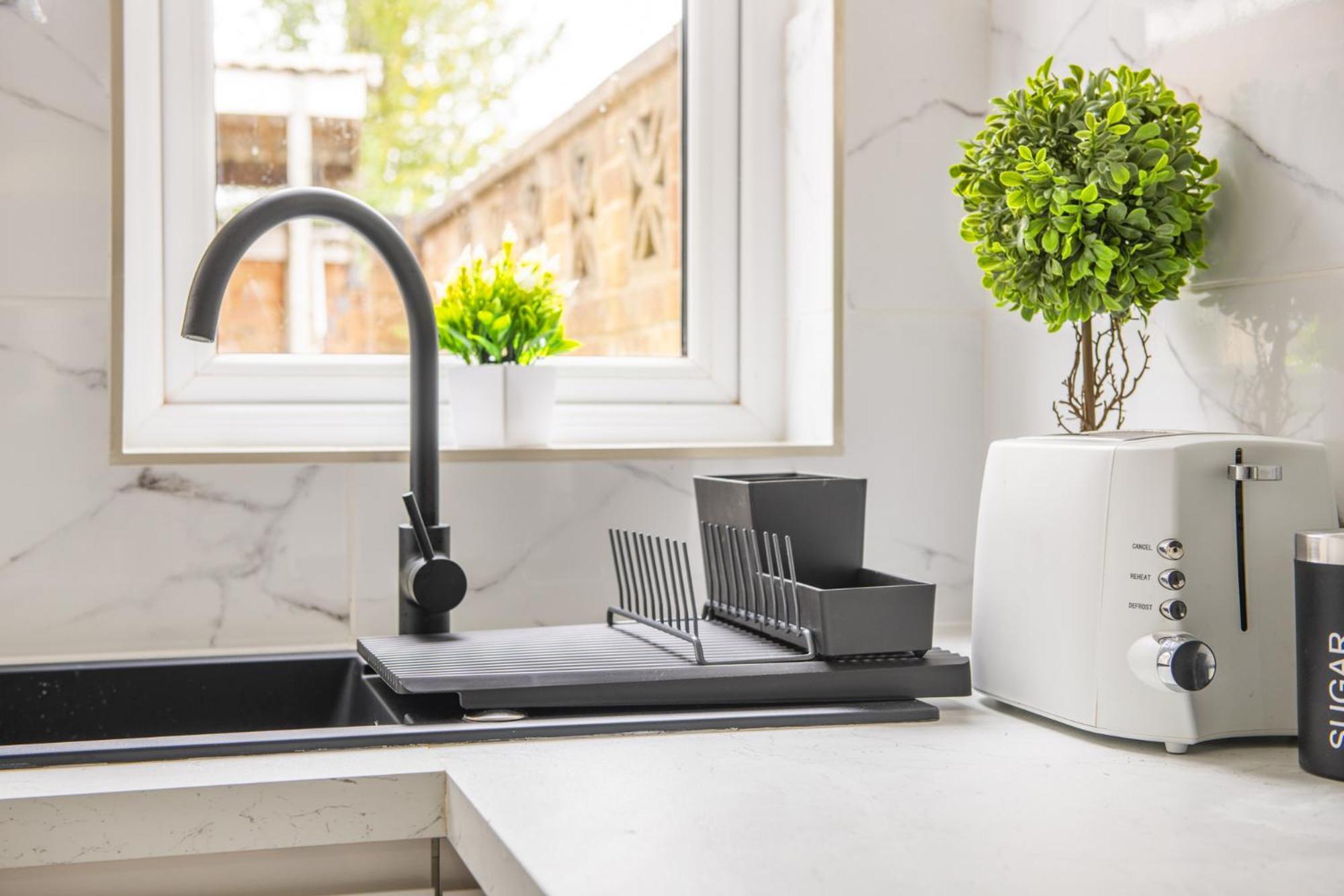 Stanion Luxurious 3 Bedroom Modern House Northamptonshire, Double, Twins, Single, Free Parking, Free Wi-Fi, Pets, Up To 8 Sleeps, 4 Smart Tvs Corby Luaran gambar